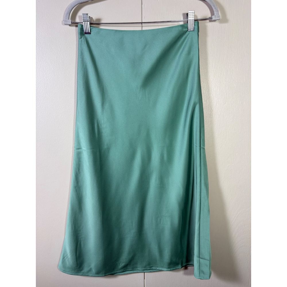 J.Crew XS Green Satin Midi Skirt Pull On Emerald Skirt Career Minimalist Ballet